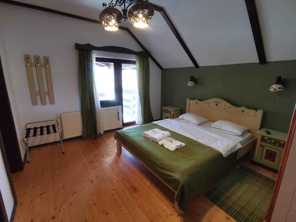 Pensiunea Casa Moga Bucium  Bagian luar foto