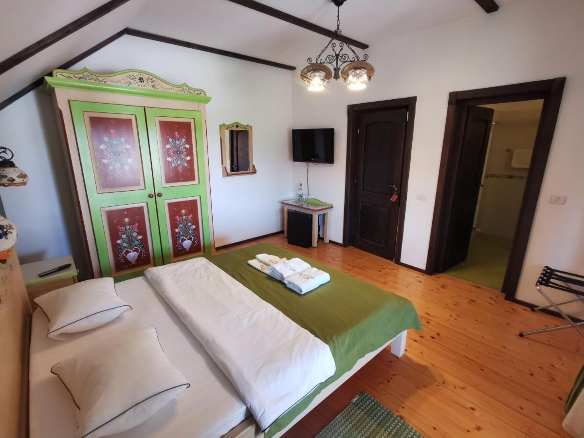Pensiunea Casa Moga Bucium  Bagian luar foto