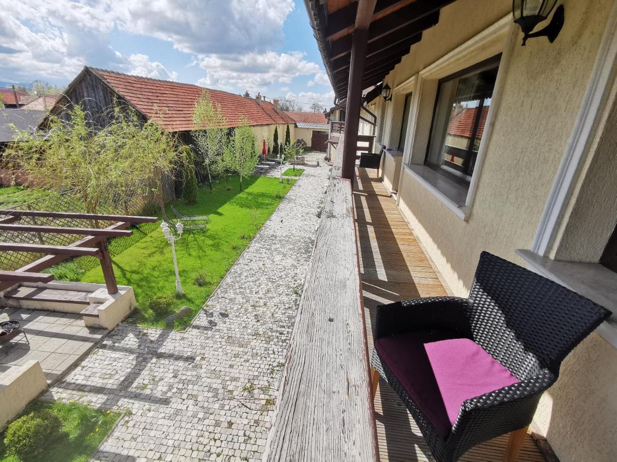 Pensiunea Casa Moga Bucium  Bagian luar foto