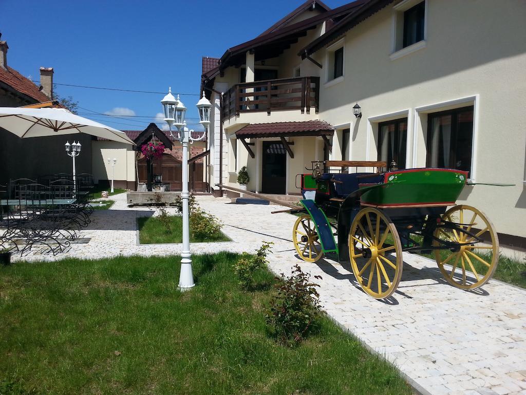 Pensiunea Casa Moga Bucium  Bagian luar foto